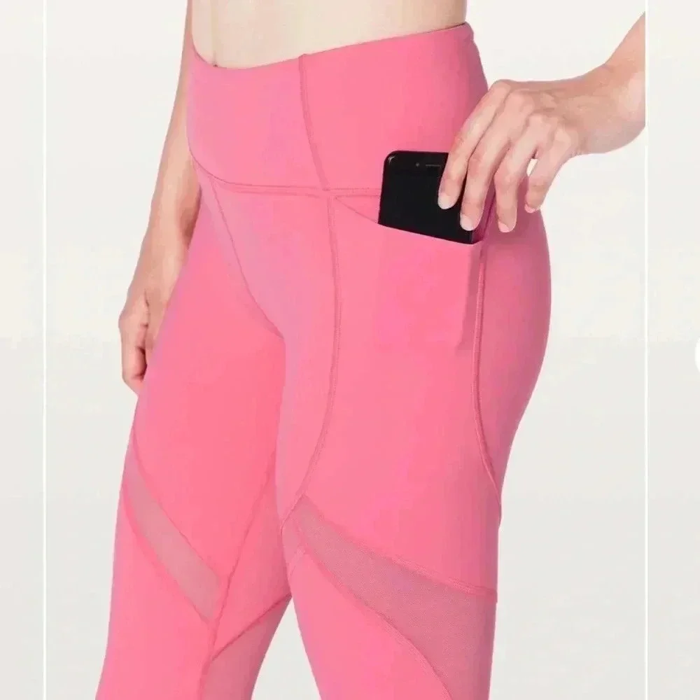 Lululemon on pace crop 21”
